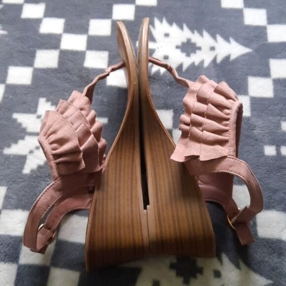 Fergalicious by Fergie Mauve Swindle Wedge Flip Flop Sandals Size 12 - Picture 7 of 12